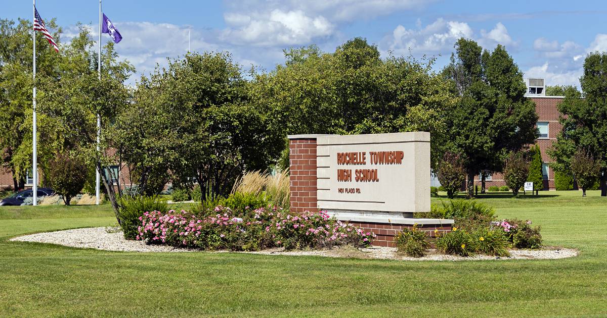 7 Rochelle teachers earn Those Who Excel recognition