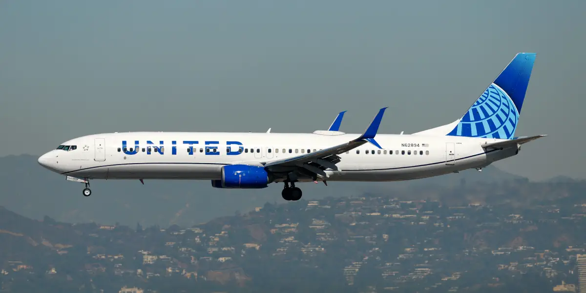 United Airlines Wants 'Windowless Window Seats' Lawsuit Dismissed