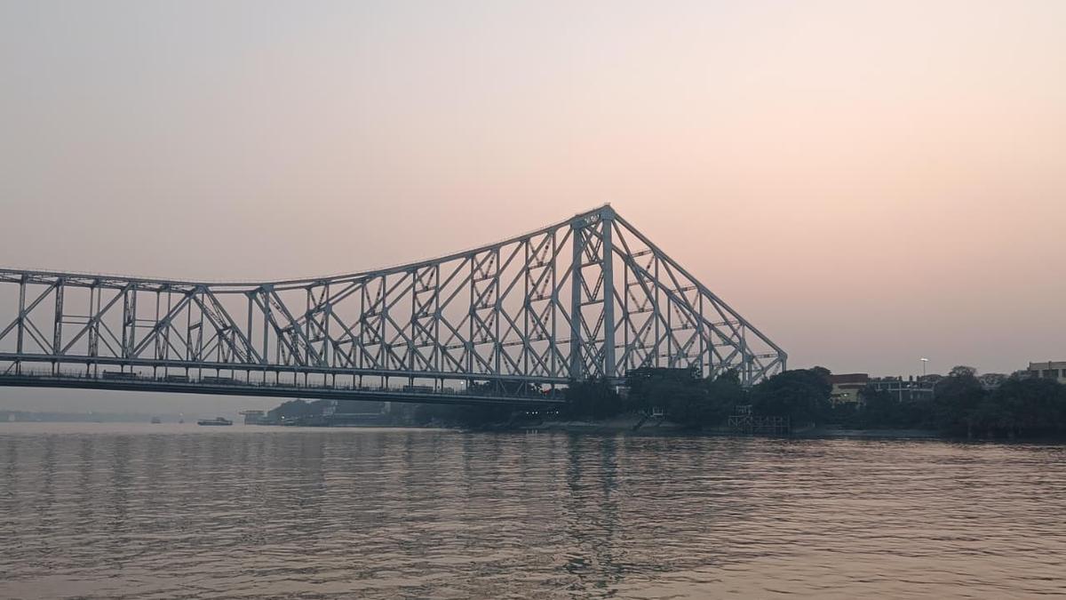 Experts, academics call for conservation of Ganga ghats in Kolkata