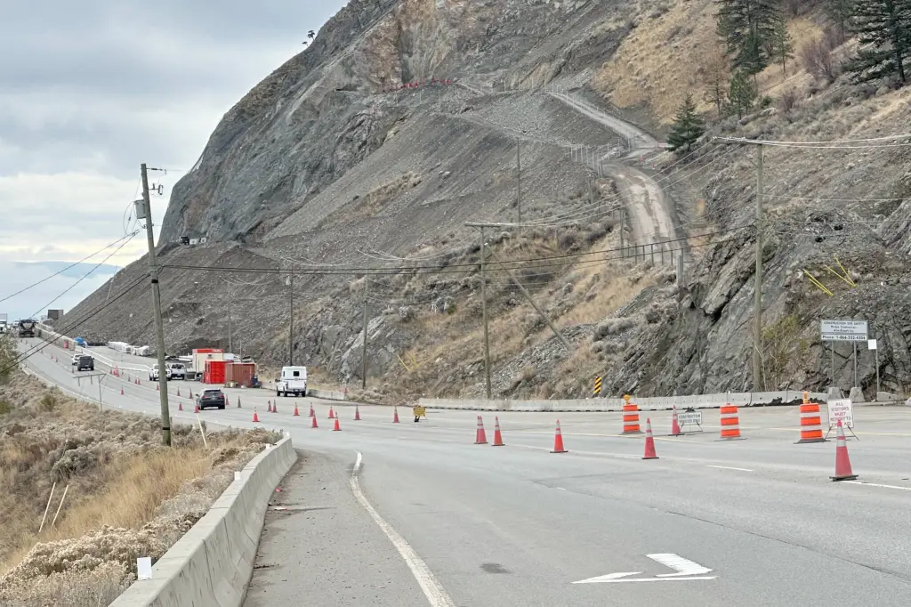 Highway work to resume at rock slide north of Summerland
