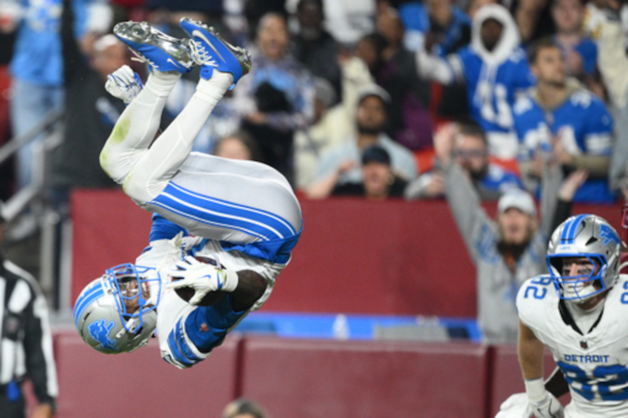 NFL Week 11 power rankings: Lions surge into top 10 after rout of Commanders