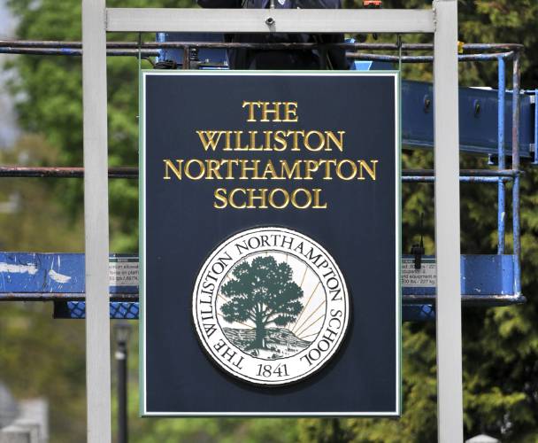 Sports briefs: Richardson runs to 1st place in NEPSTA Div. 2 Cross Country Championship for Williston Northampton