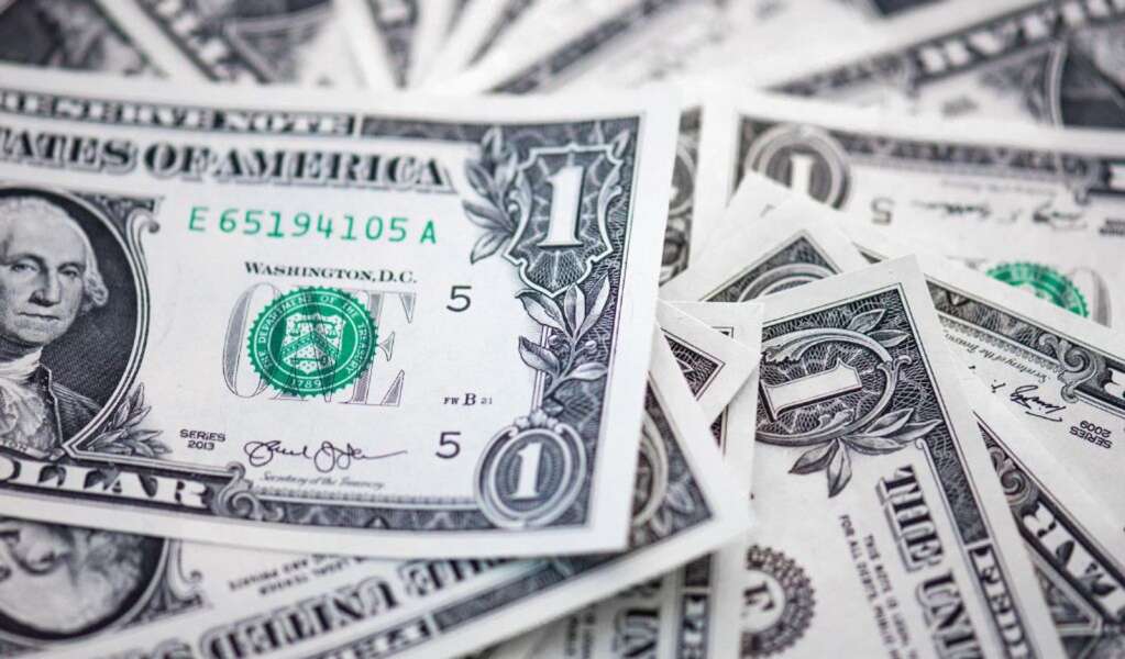 Forex: $160.82 to one US dollar