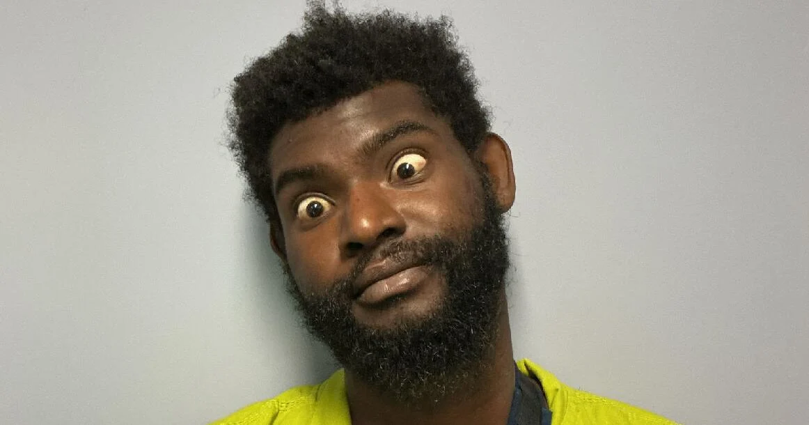 Roanoke man charged in fatal shooting at convenience store