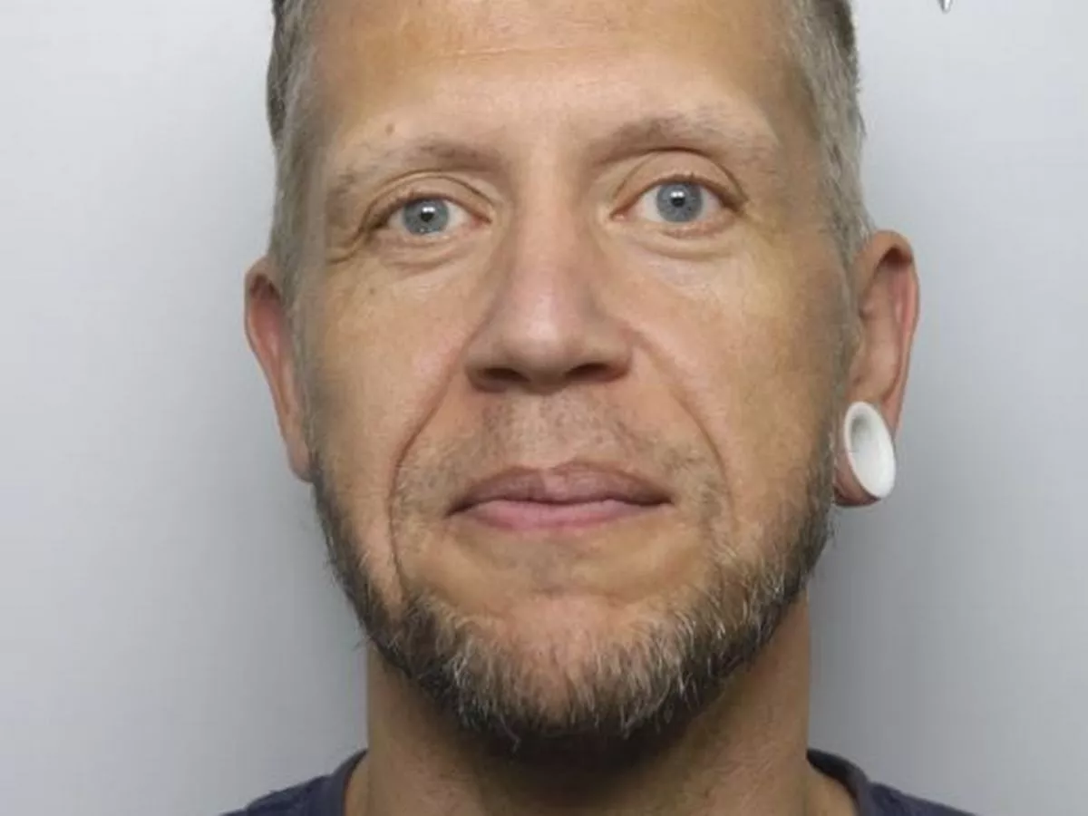 Thug who assaulted, strangled and threatened to kill woman is sentenced