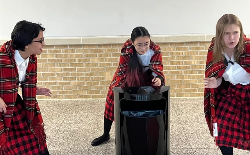 Shakespeare's 'Macbeth' gets a modern update at Hinsdale Central