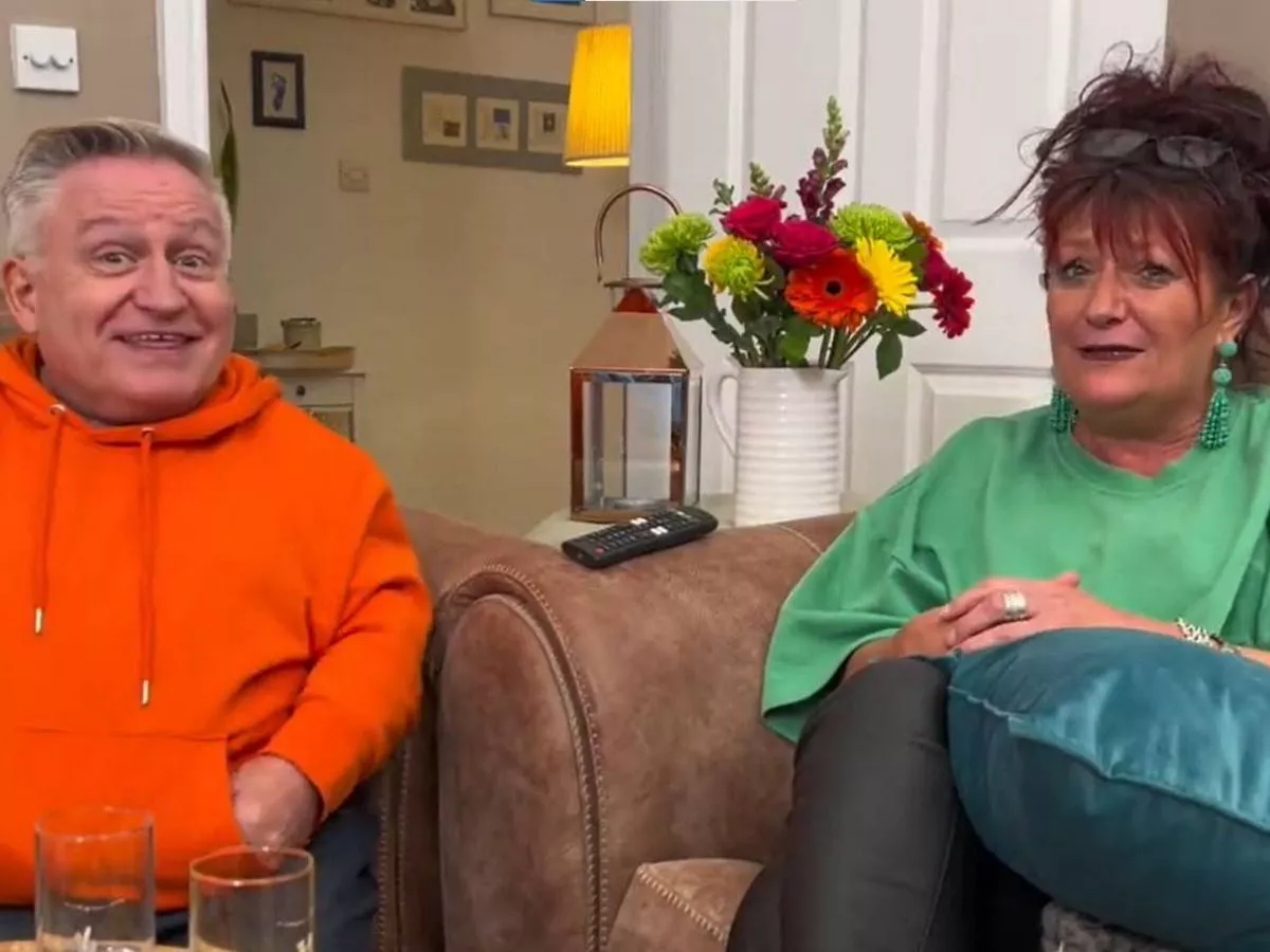 Gogglebox fan-favourite reaches 'embarrassing' milestone as they make confession