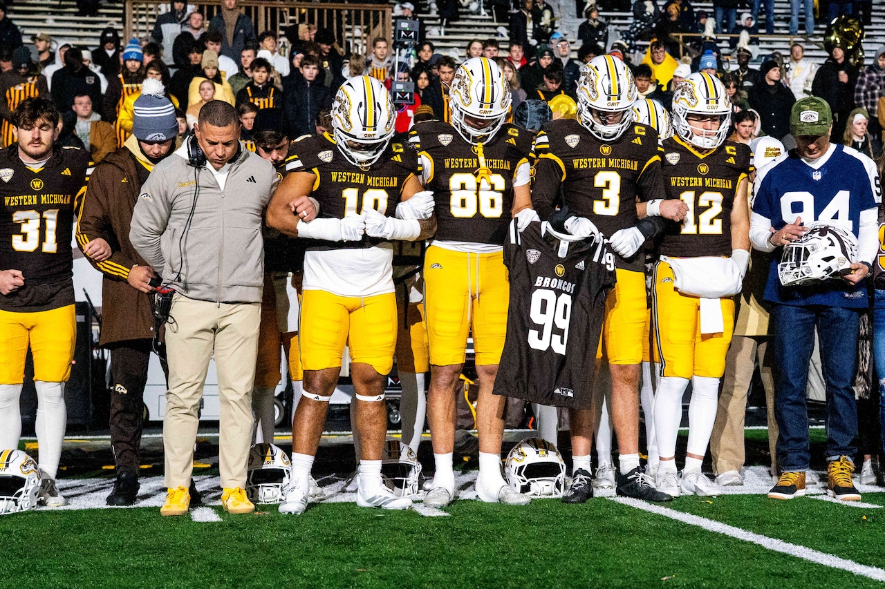Marshawn Kneeland honored by WMU in emotional pregame tribute: ‘We played for him’