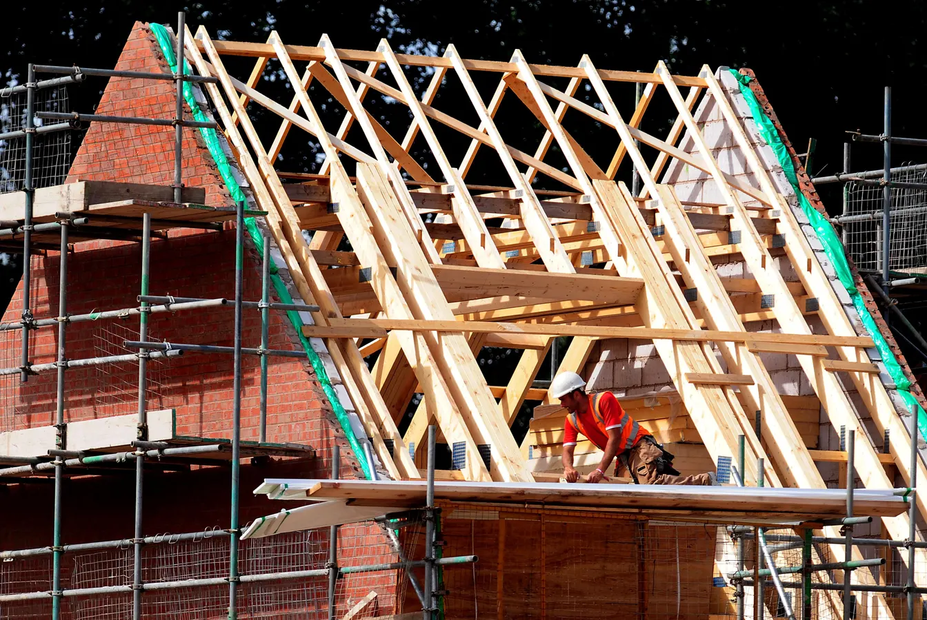 Taylor Wimpey Shares Drop 4% On News Of Pre-Budget Sales Weakness