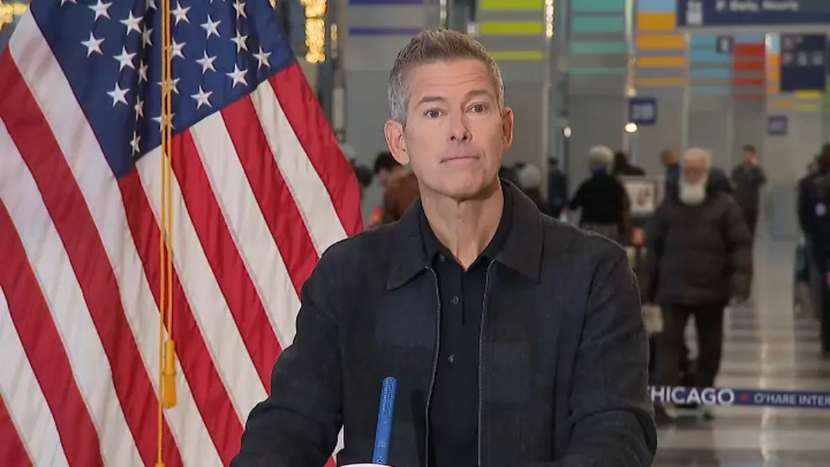 Duffy issues Thanksgiving travel warning amid shutdown