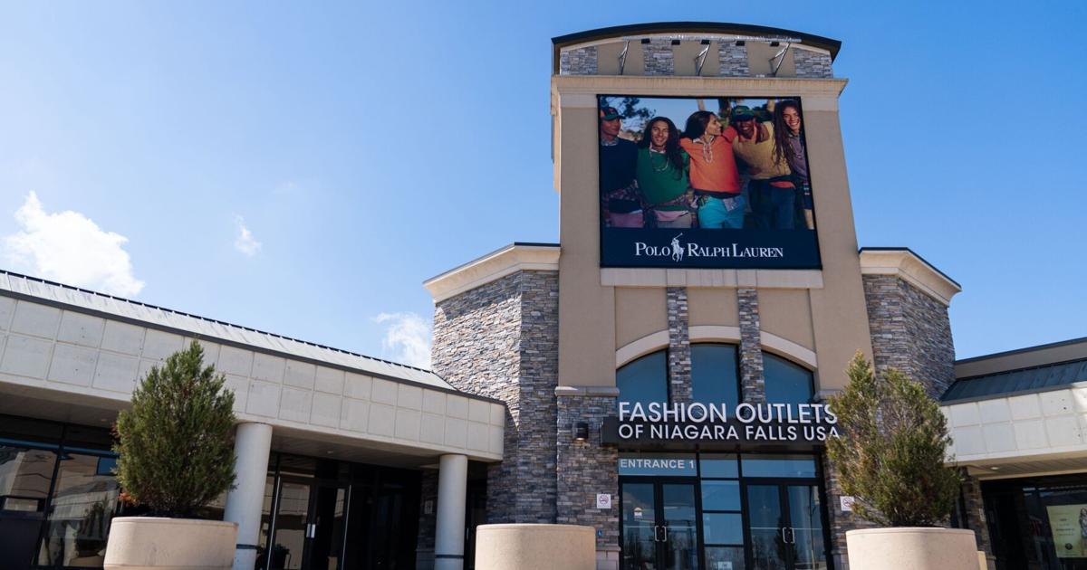 Longtime tenant to close at Fashion Outlets of Niagara Falls USA