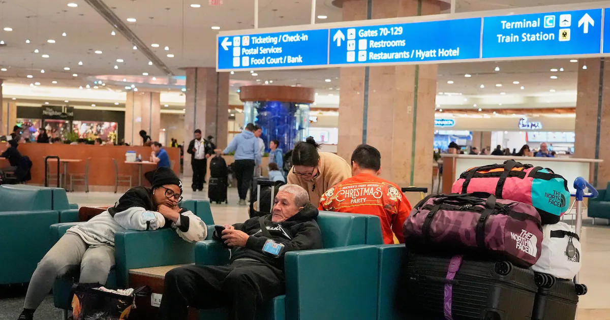 Some airline CEOs pushed Trump officials to justify flight cuts