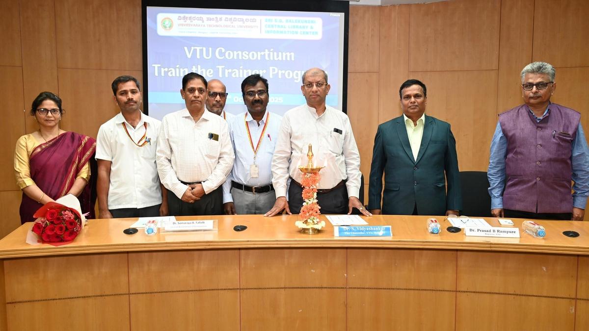 Librarians get help in enhancing their understanding of digital resource management