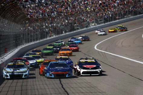 Fans Slam NASCAR for Delays and ‘Gimmicky’ Playoff Format Amid Ongoing Uncertainty