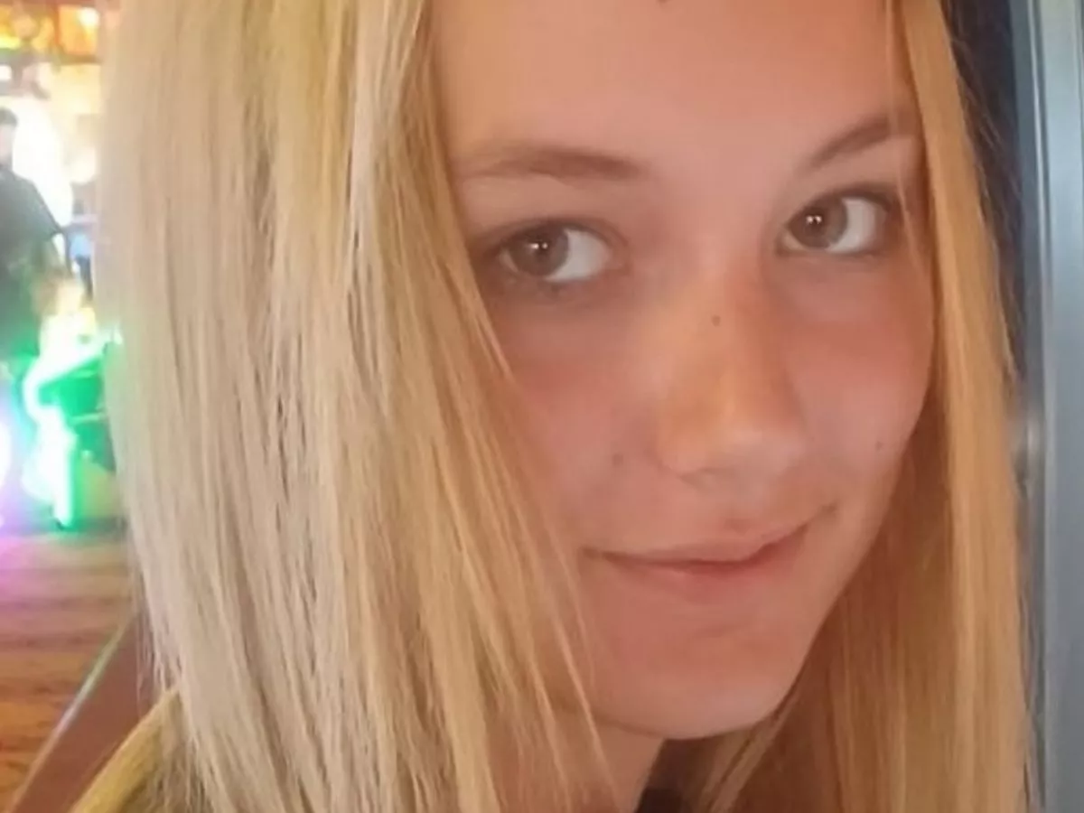 Urgent 'call 999' alert after disappearance girl, 14, with links to Manchester