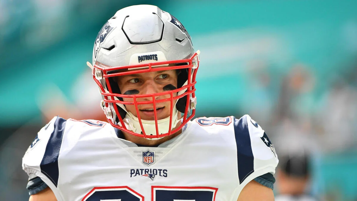 Rob Gronkowski officially retires as member of Patriots: 'This means a lot'