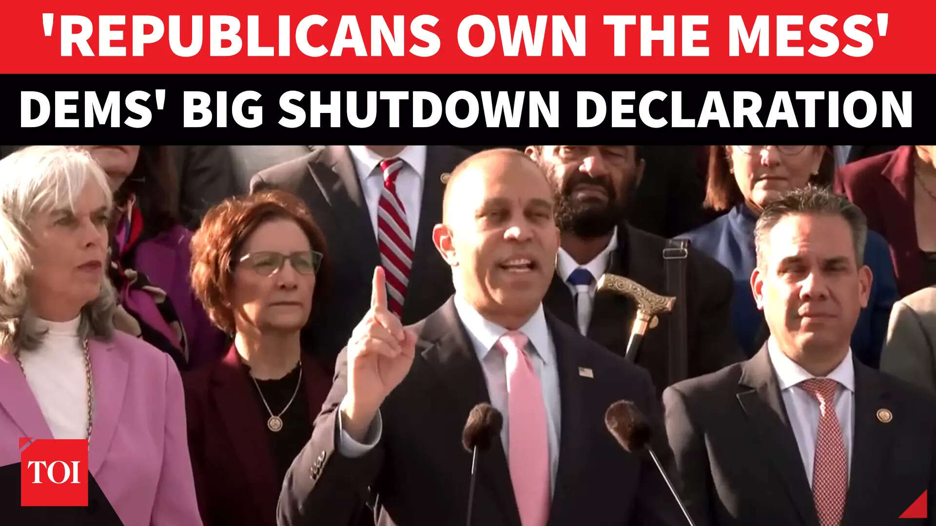 'In A Few Hours...': Hakeem Jeffries' Defiant 'WILL FIGHT' Message To Mike Johnson On U.S. Shutdown