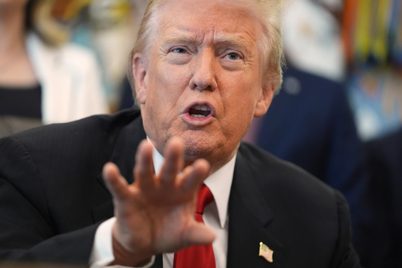 Jack Schlossberg: Trump 'caged' RFK Jr. in his cabinet