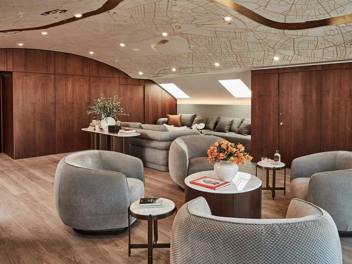 Inside Britain's 'poshest' hospital with unlimited caviar and Andy Warhol art