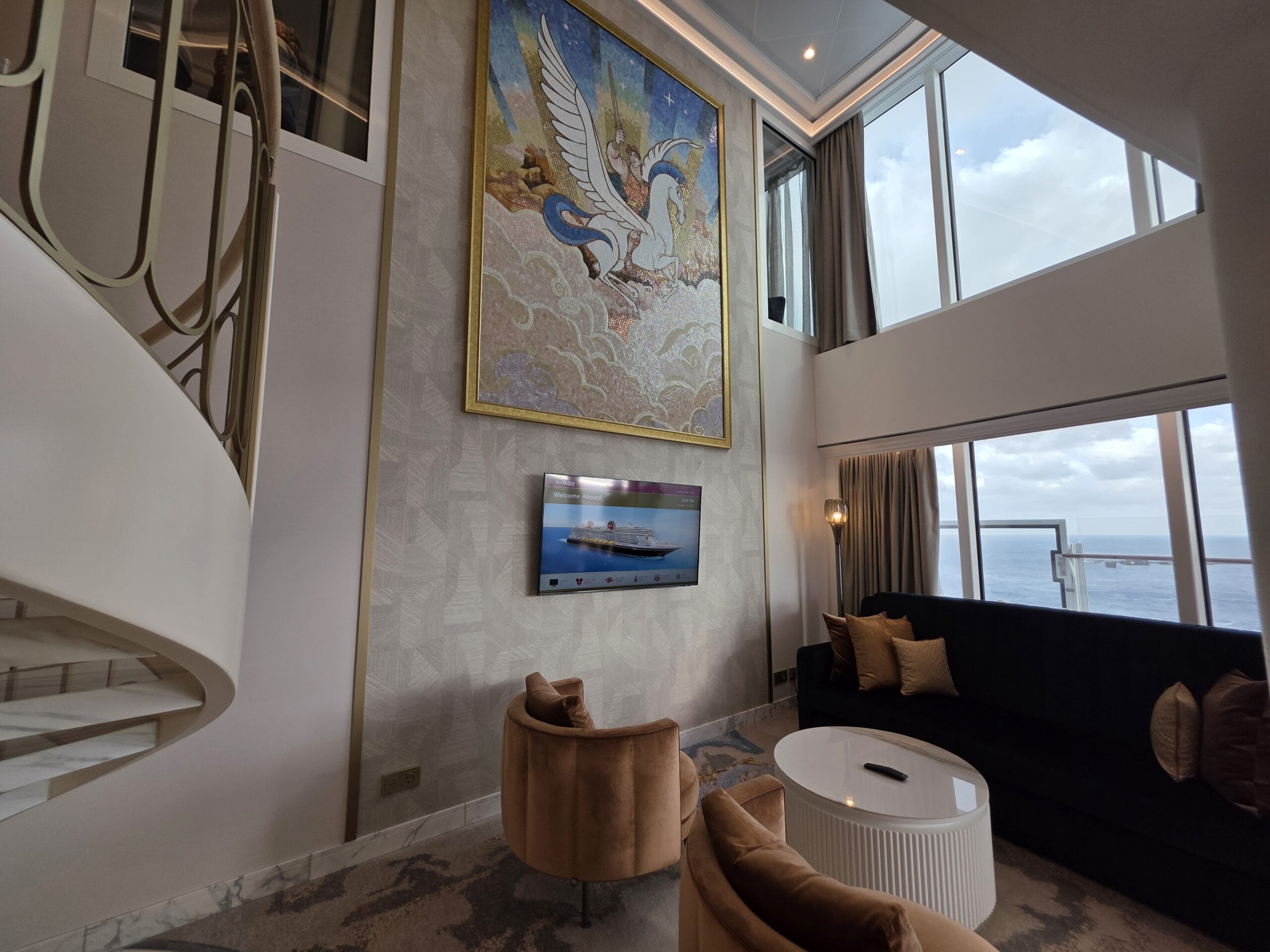 FULL TOUR: Hero Royal Suite on the Disney Destiny