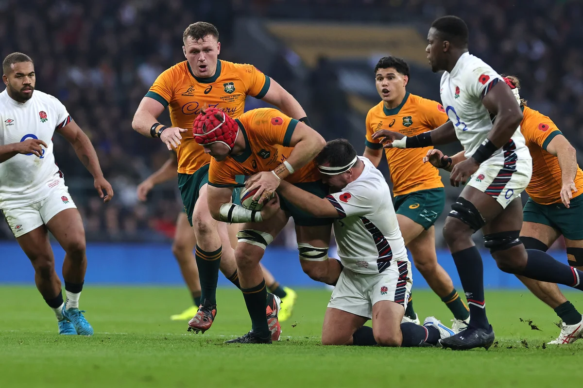 England turn to cricket counterparts for tips in bid to strike Australia blow ahead of Ashes