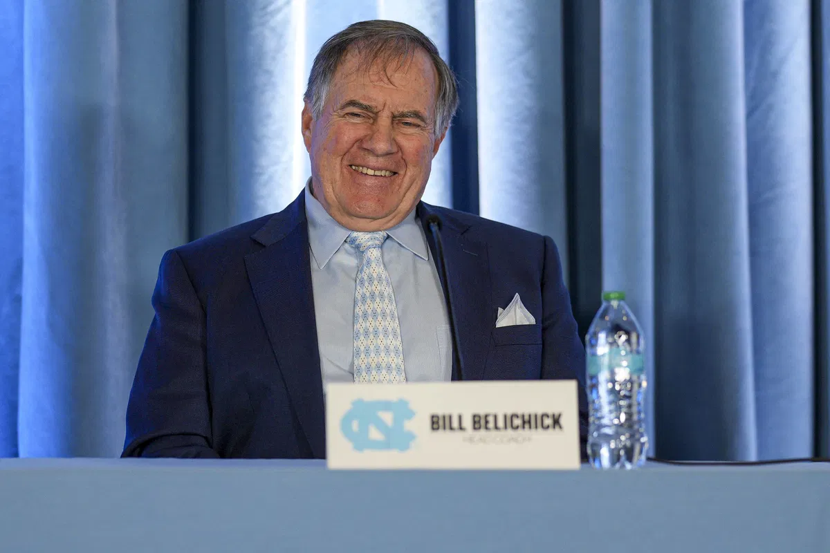 John Mara Urged to Make $10M Bill Belichick Decision as Giants Locker Room Sets Conditions