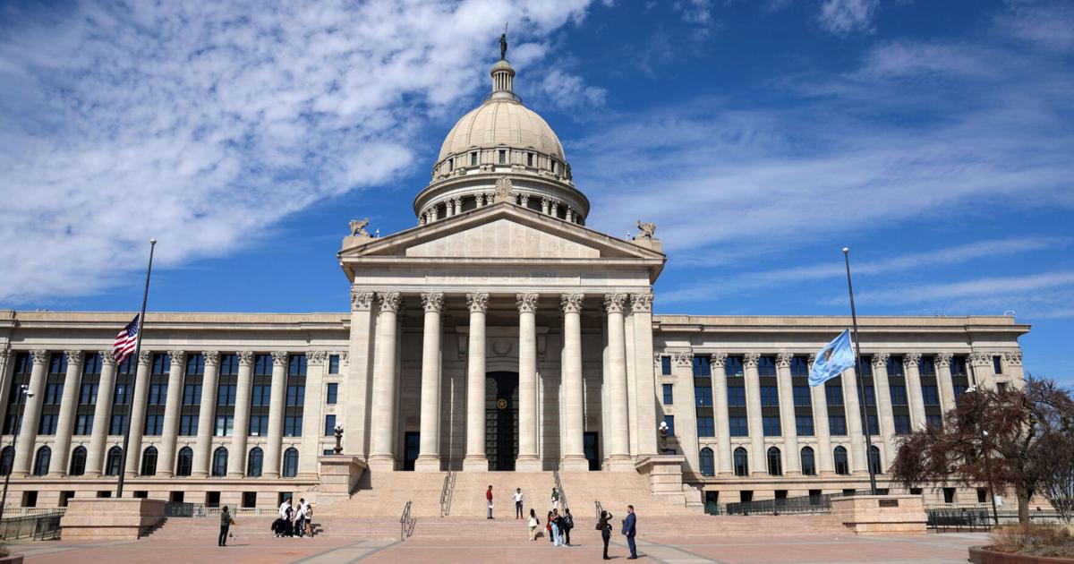 State panel OKs pay raises for Oklahoma elected officials