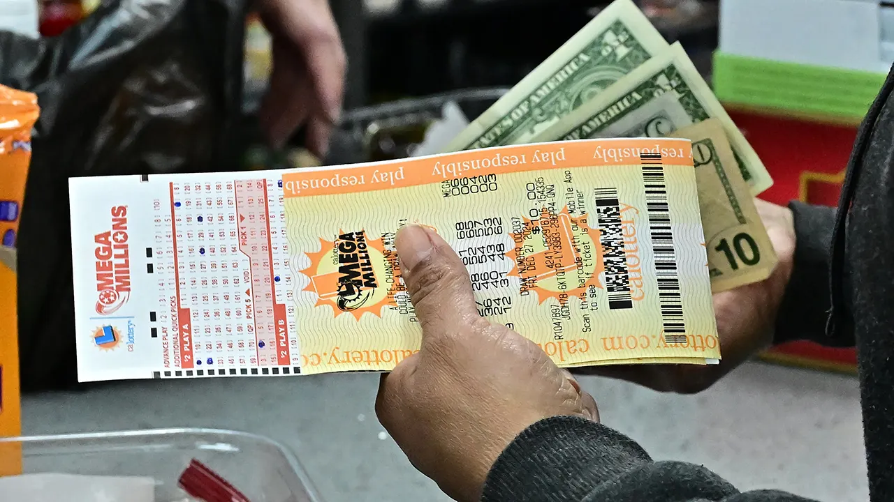 Mega Millions jackpot nears $1B