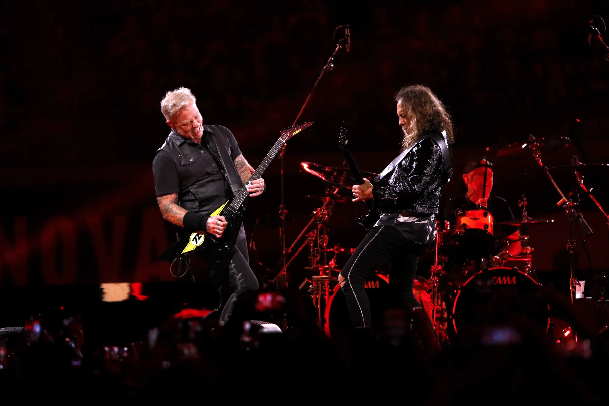A Guitar That Metallica’s Kirk Hammett Played During Ozzy Osbourne and Black Sabbath’s Final Concert Is Being Auctioned Off