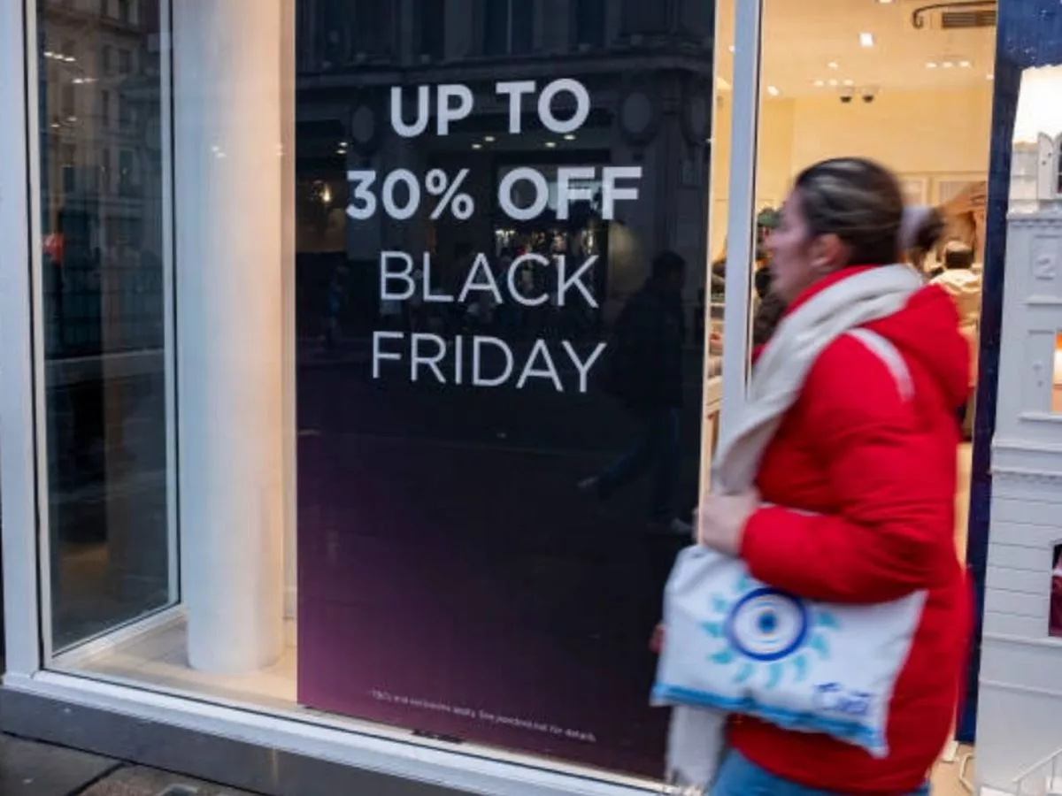 Warning over Black Friday scams with UK households told to 'inform bank'