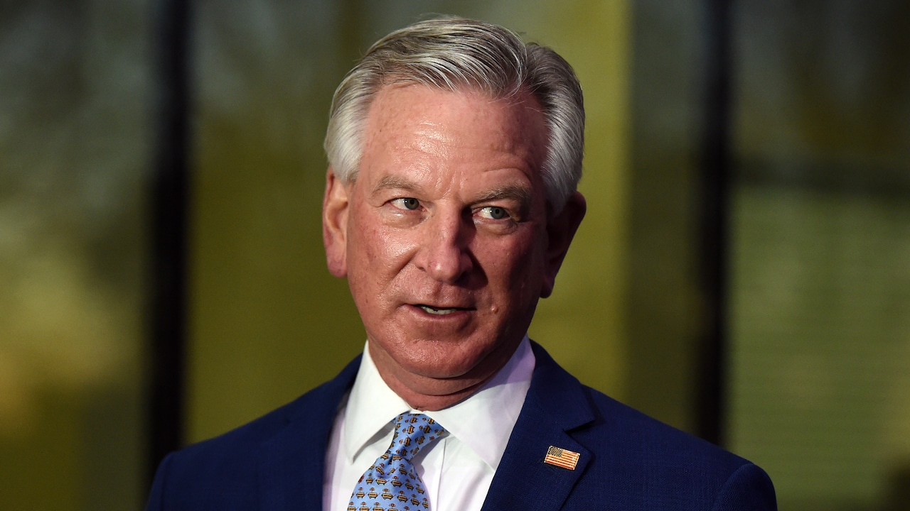 Top Democrat blasts $500,000 Tuberville ‘slush fund’ in shutdown deal: ‘Real-time corruption’