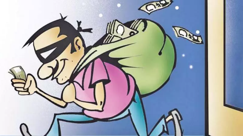 Burglars Steal 18 Kg Silver From Someshwar Jewellery