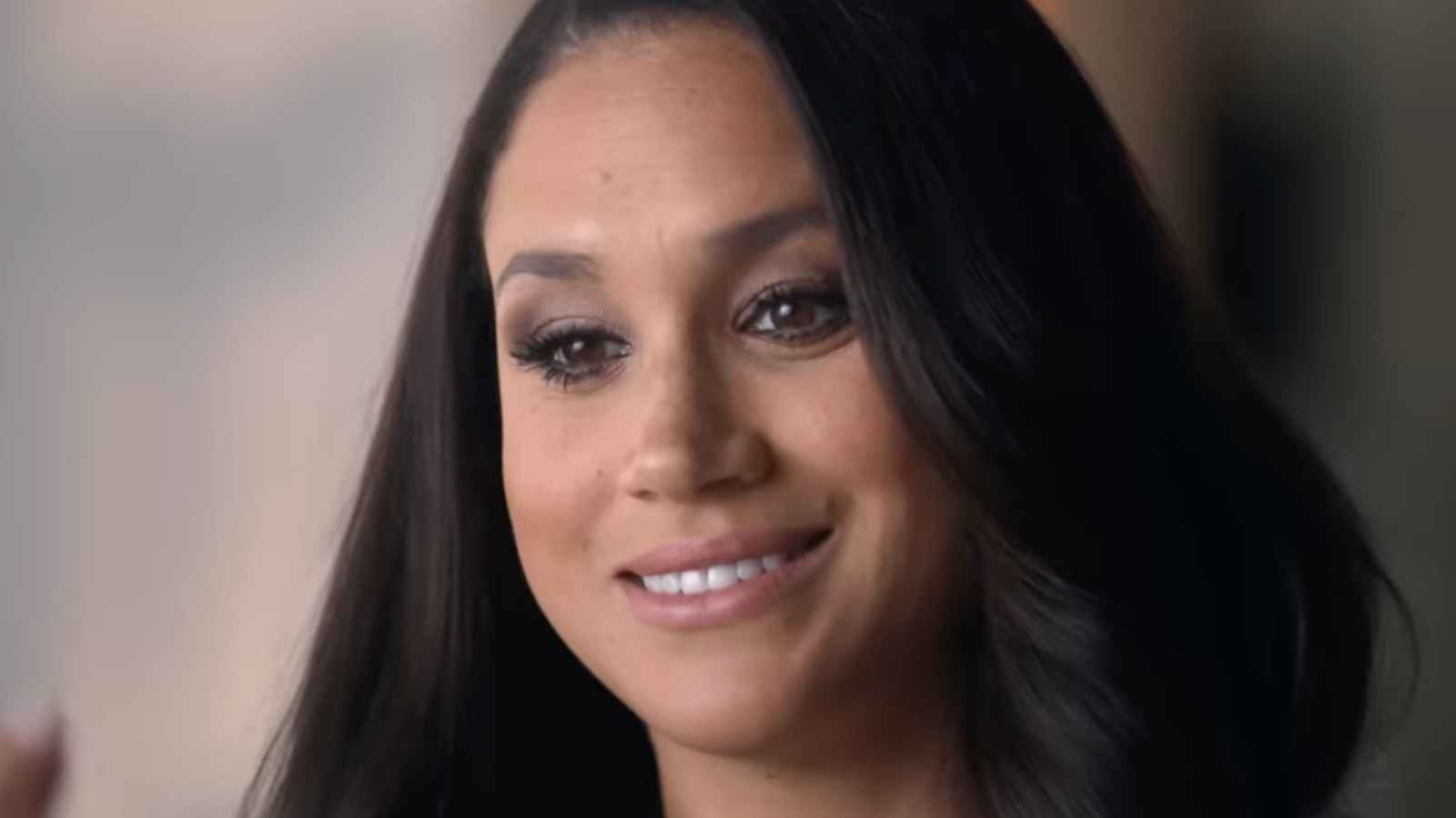 Meghan Markle Candle Ridiculed: $64 Product Arrives With No Wick Claims