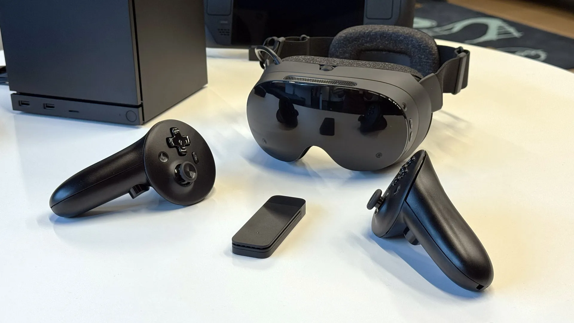 Steam Frame Reveals Valve's Modern Vision for VR and Growing Hardware Ambitions