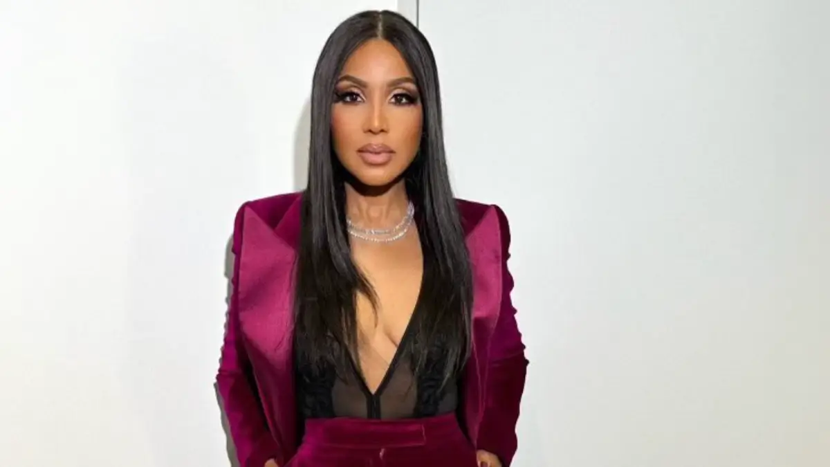 Toni Braxton's New Look Has Fans Wondering What She's Hiding Underneath 'Pounds of Makeup'