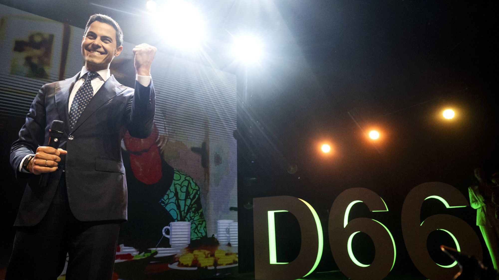 Dutch center-left rises in election as far-right falls