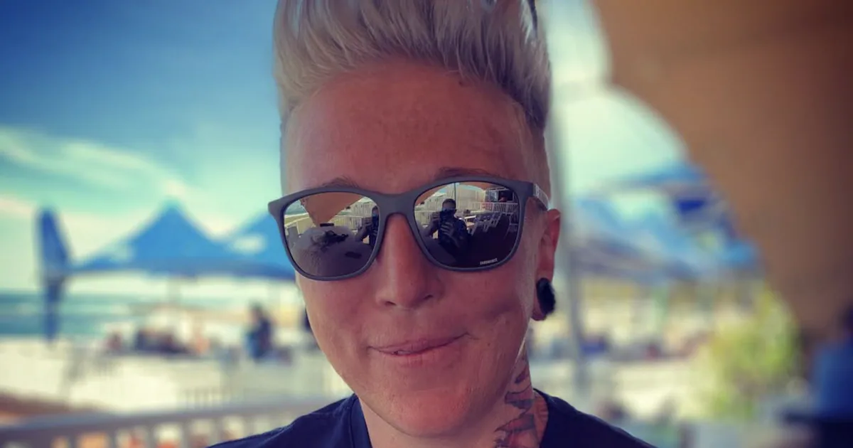 TV Chef Dies at 43 in Helicopter Crash