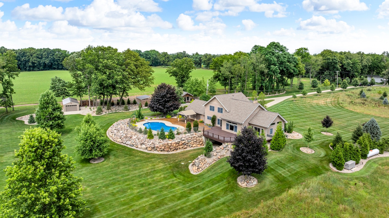 Luxurious Michigan home, set on 10 secluded acres, hits market for $1M