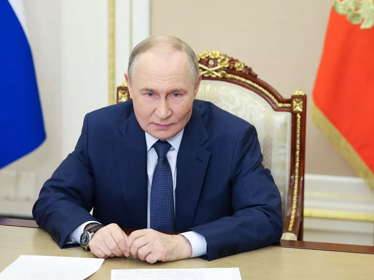 Putin could cause 'radioactive tsunamis' with horror new underwater nuke