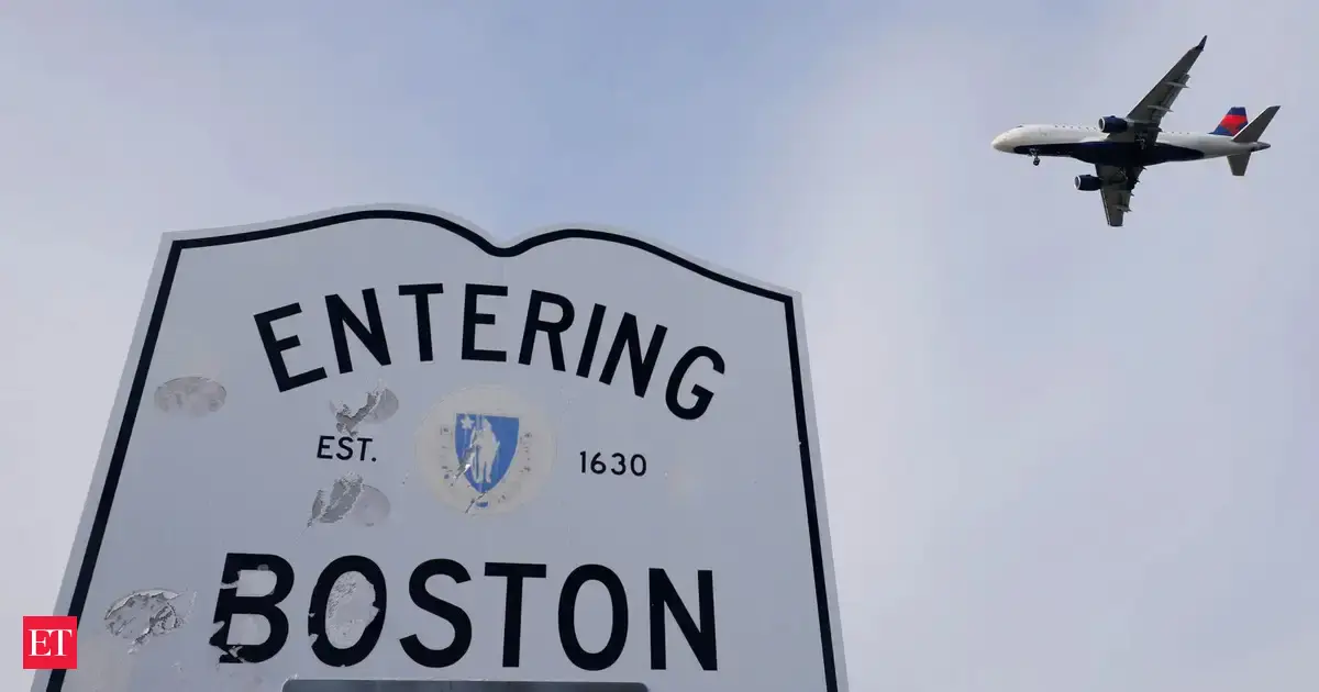 US airlines brace for third day of government-mandated flight cuts