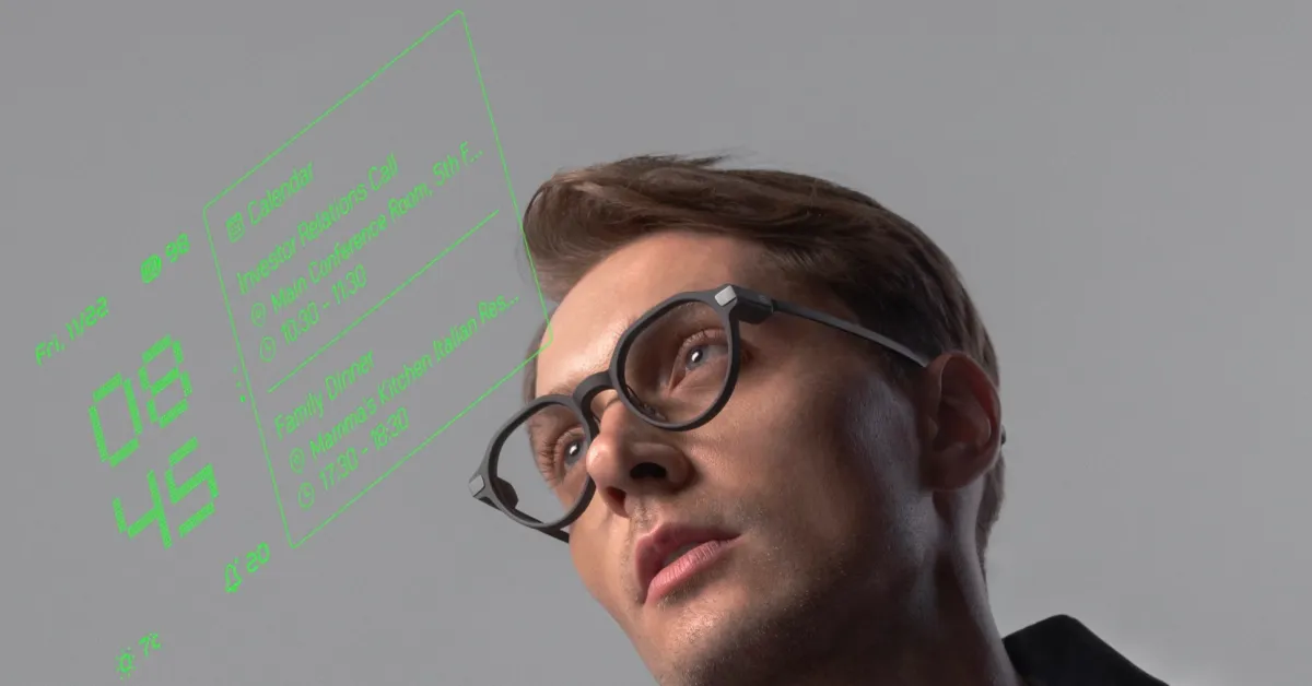 Smart glasses that finally look & feel normal