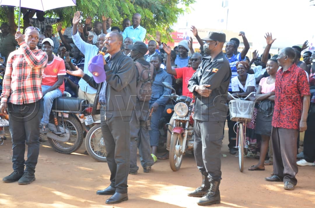 Muntu promises to revamp Kungu ferry landing site to address unemployment